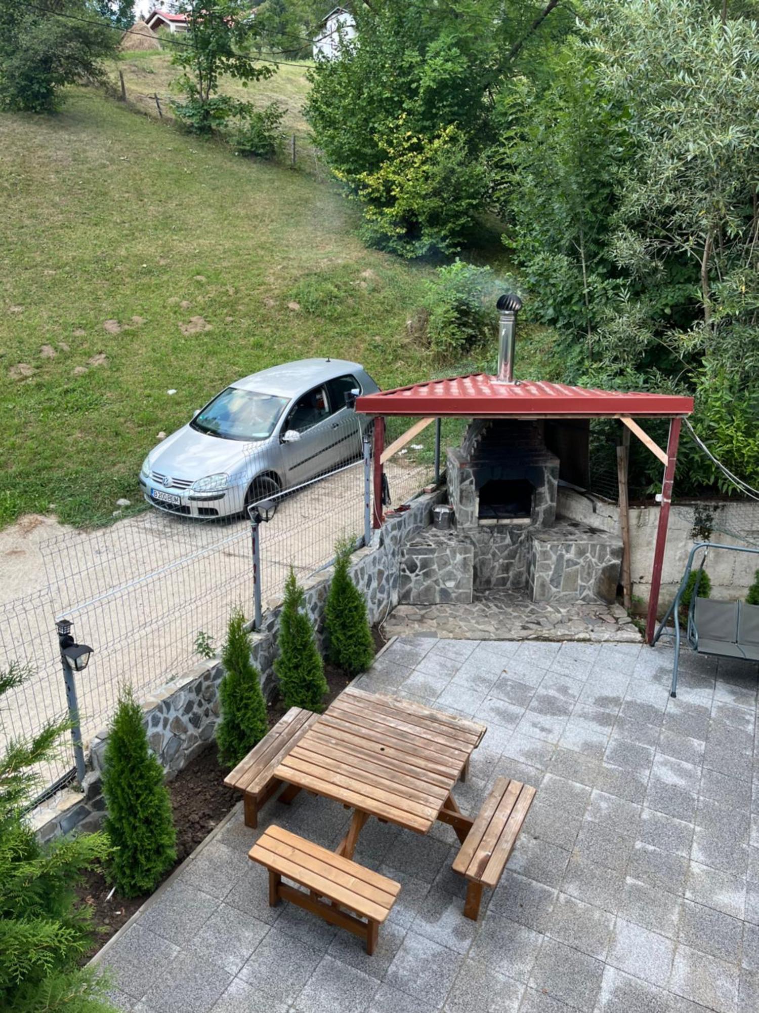 Vila Cri Cri Busteni Bagian luar foto